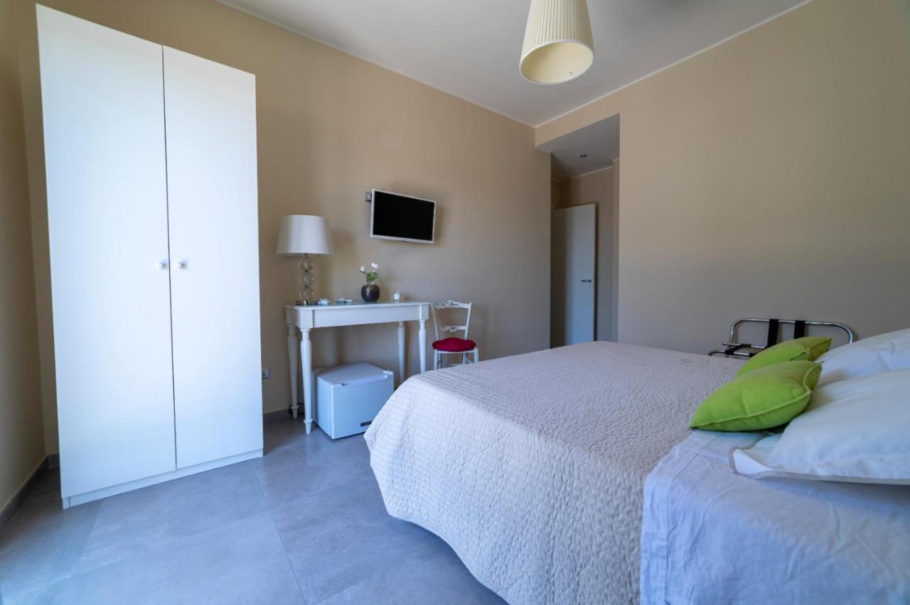 B&B Attico 160 Catania Bagian luar foto