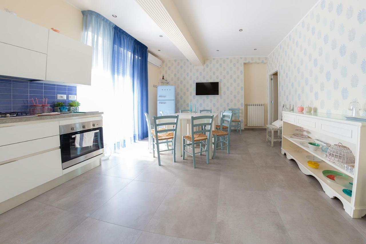 B&B Attico 160 Catania Bagian luar foto