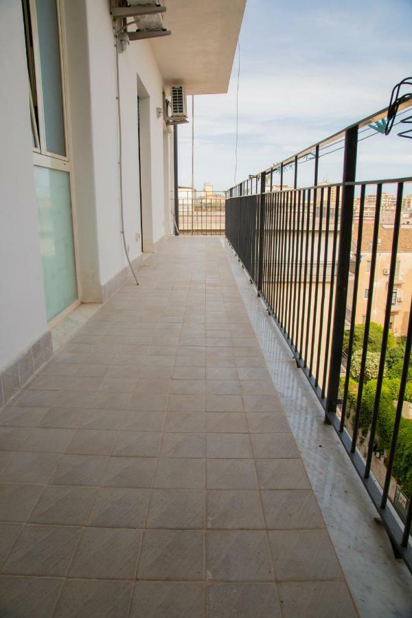 B&B Attico 160 Catania Bagian luar foto