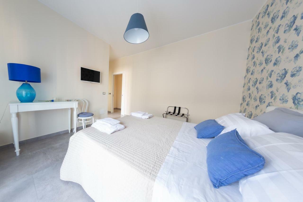 B&B Attico 160 Catania Bagian luar foto